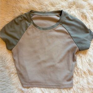 SHEIN Beige & Sage Cropped Ribbed Baseball T Shirt Ladies Small